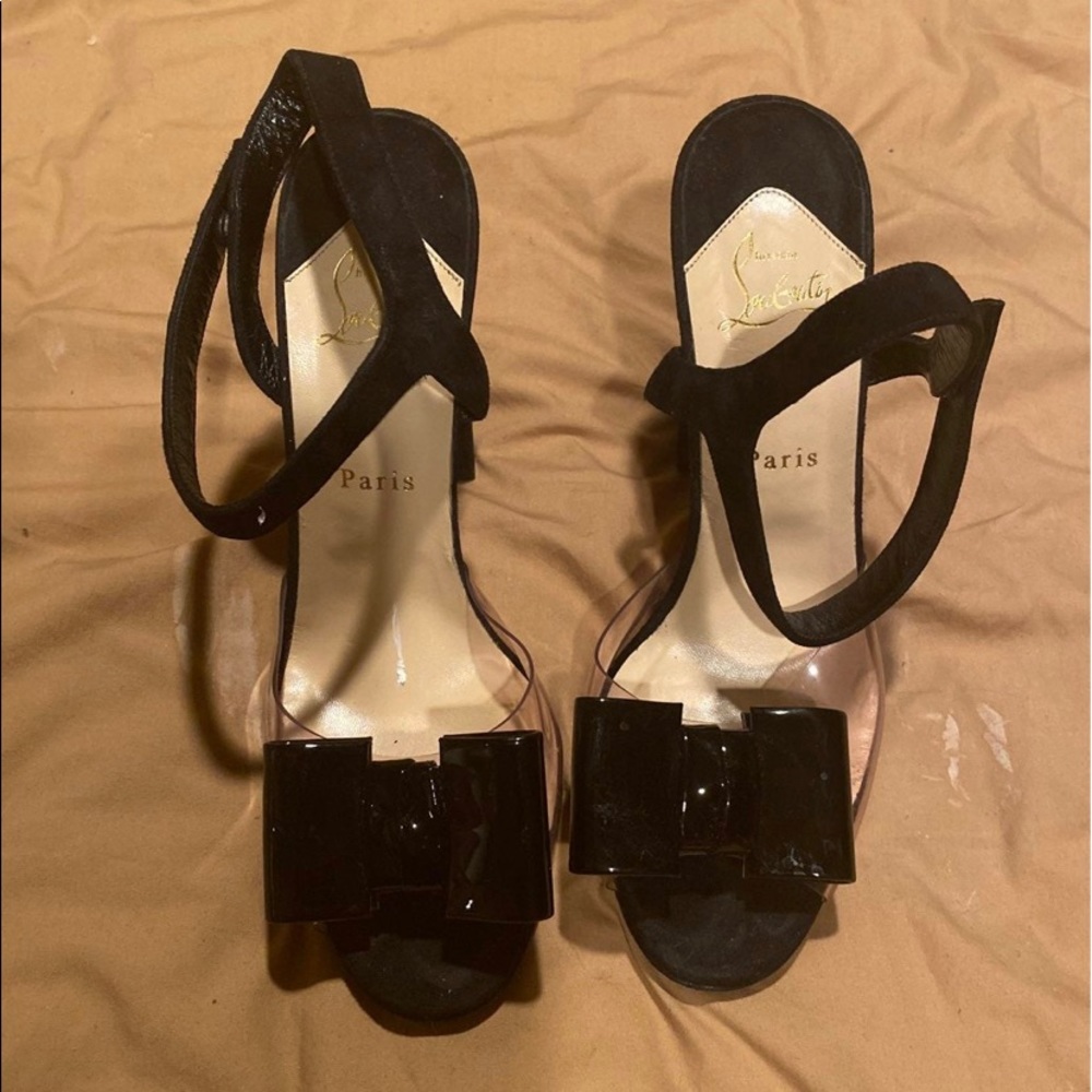 Christian Louboutin sz 40 perfect fit for sz 8.5.